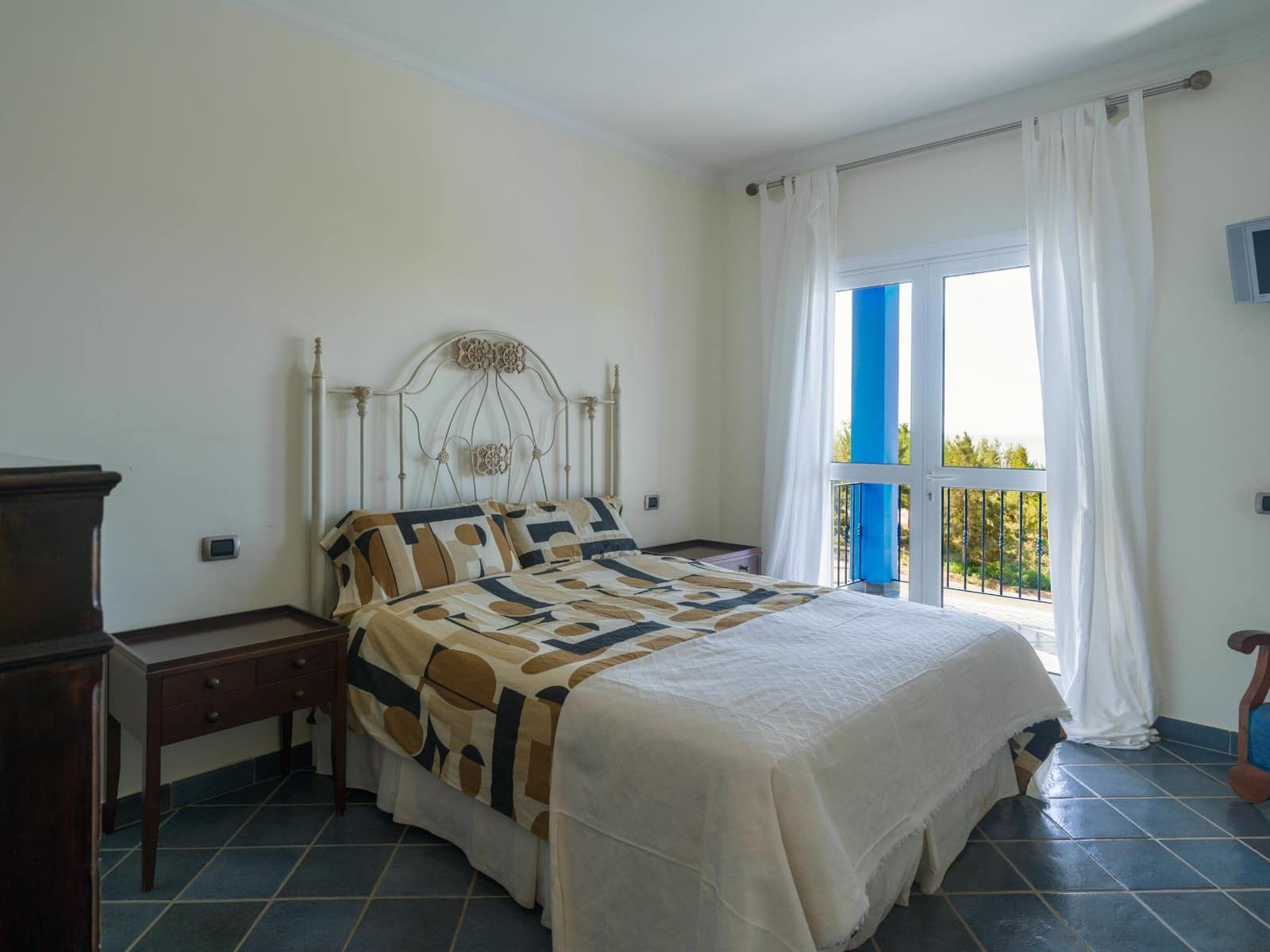 3 bedroom Villa for sale in San Bartolome de Tirajana with pool - € 1,290,000 (Ref: 9312763)