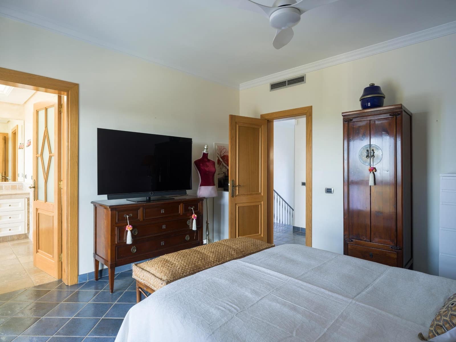 3 quarto Moradia para venda em San Bartolome de Tirajana com piscina - 1 290 000 € (Ref: 9312763)