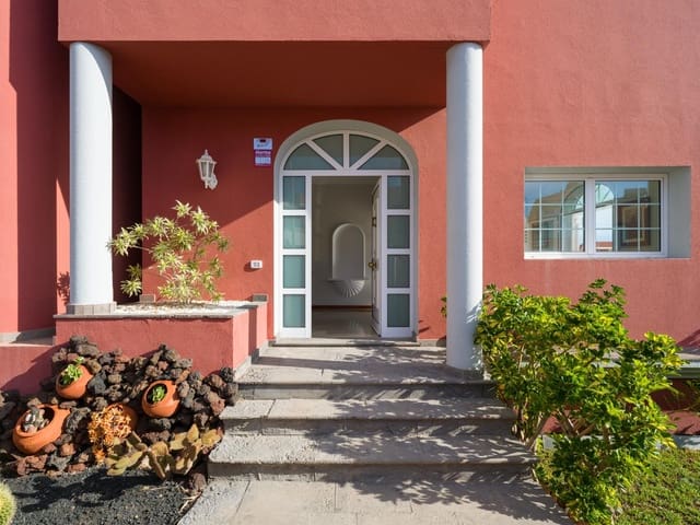 3 slaapkamer Villa te koop in La Garita, Telde met zwembad garage - € 990.000 (Ref: 9337868)