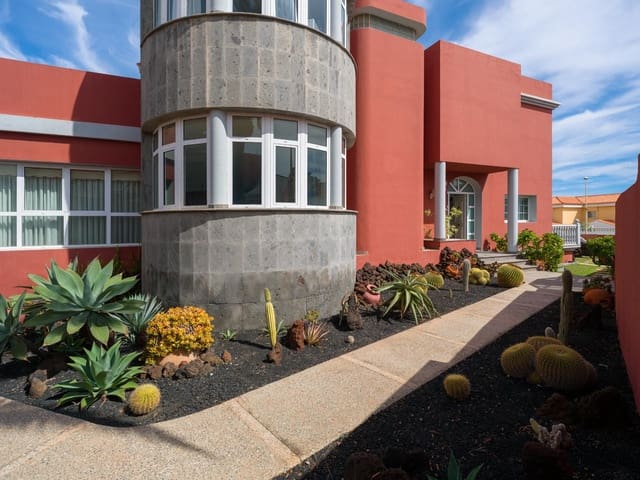 3 soveværelse Villa til salg i La Garita, Telde med swimmingpool garage - € 895.000 (Ref: 9337868)