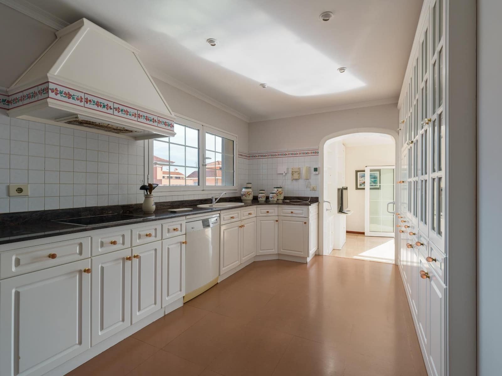 3 bedroom Villa for sale in La Garita with pool garage - € 895,000 (Ref: 9337868)
