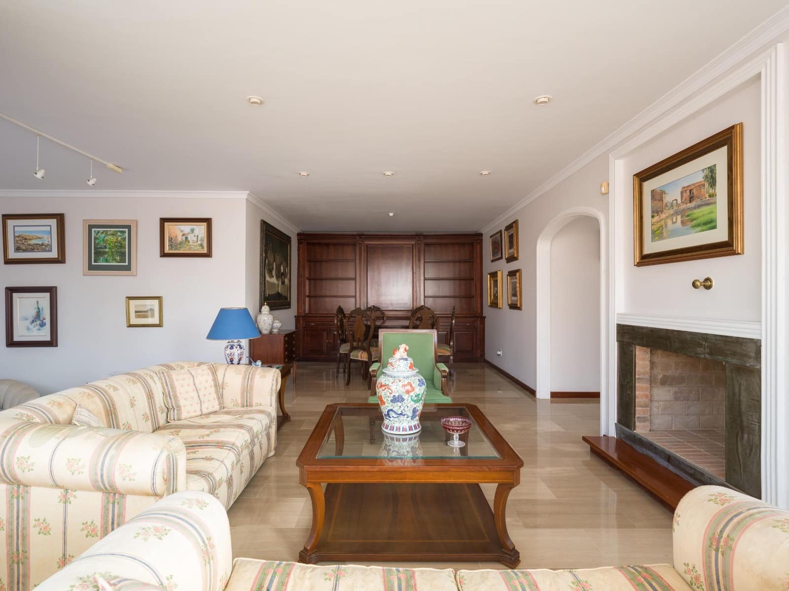 3 bedroom Villa for sale in La Garita with pool garage - € 895,000 (Ref: 9337868)