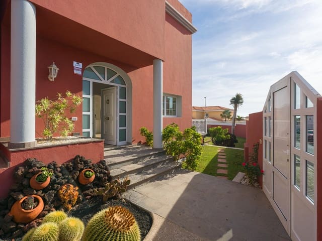 3 chambre Villa/Maison à vendre à La Garita, Telde avec piscine garage - 895 000 € (Ref: 9337868)