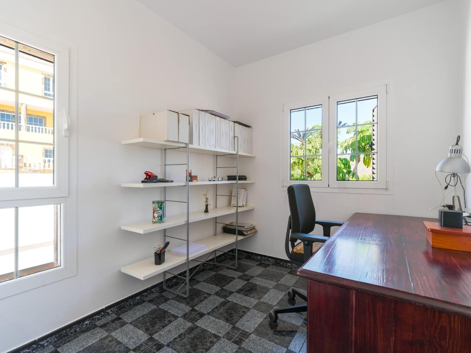 4 soveværelse Villa til salg i Montana la Data med swimmingpool garage - € 798.000 (Ref: 9438156)