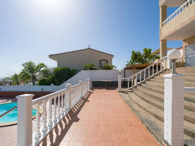 4 soveværelse Villa til salg i Montaña la Data, San Bartolomé de Tirajana med swimmingpool garage - € 798.000 (Ref: 9438156)