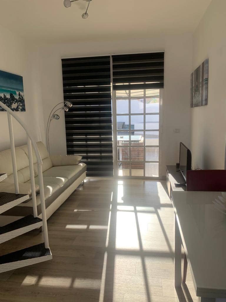 2 soverom Leilighet til leie i Sonneland med svømmebasseng garasje - € 1 250 (Ref: 9450471)