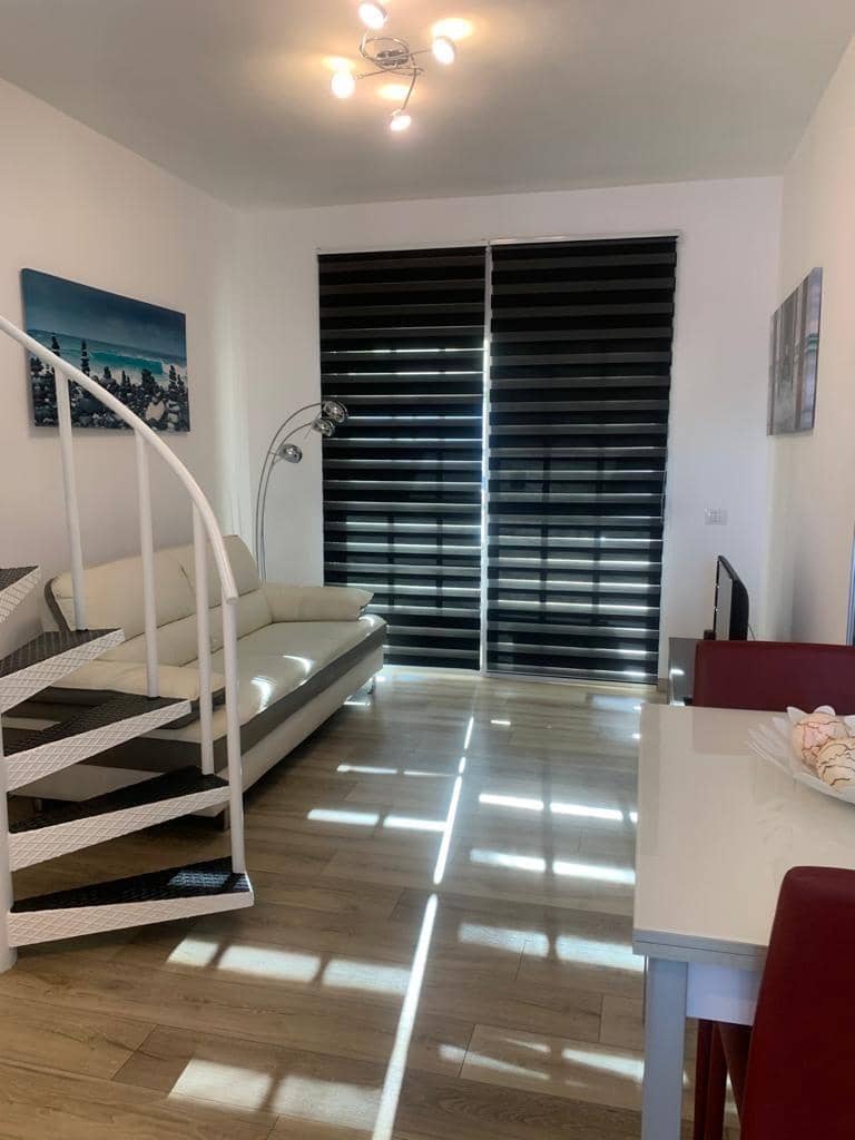2 soverom Leilighet til leie i Sonneland med svømmebasseng garasje - € 1 250 (Ref: 9450471)