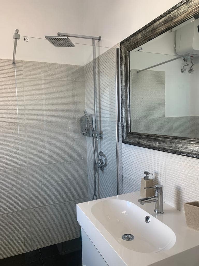2 soverom Leilighet til leie i Sonneland med svømmebasseng garasje - € 1 250 (Ref: 9450471)