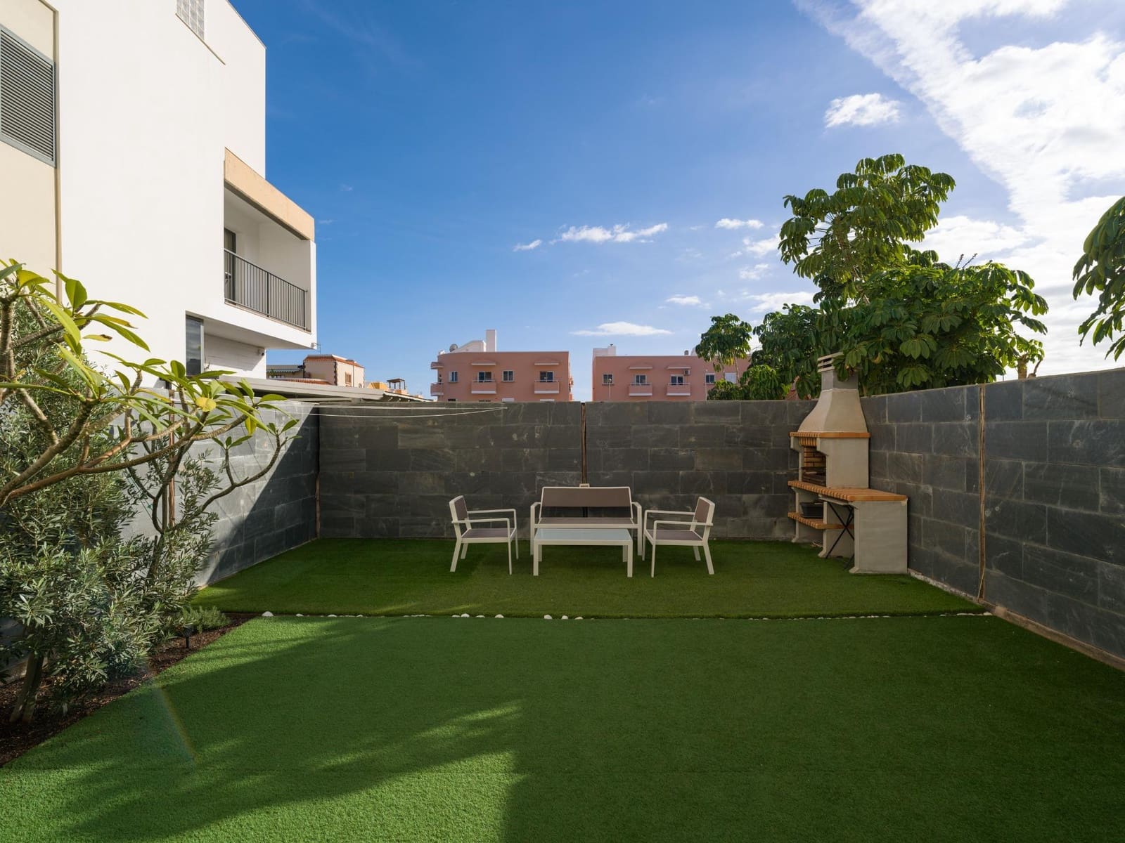 3 bedroom Terraced Villa for sale in El Tablero with garage - € 465,000 (Ref: 9465712)