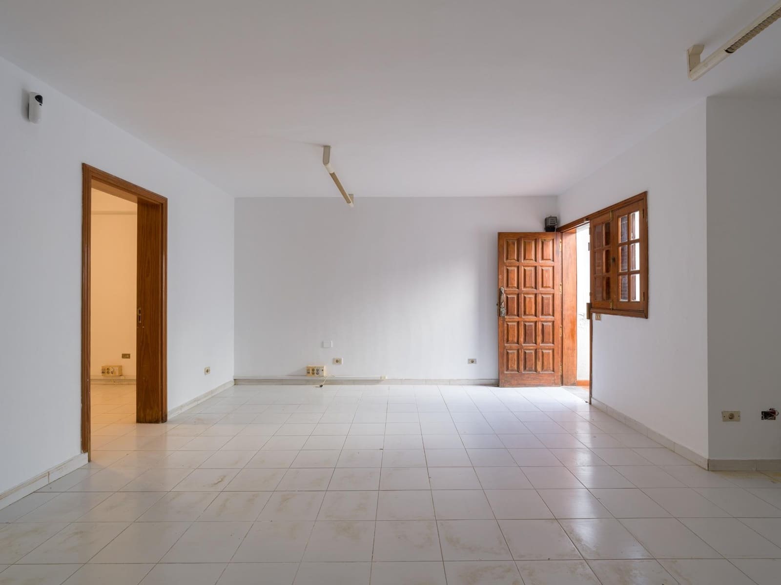 5 chambre Bungalow à vendre à Campo Internacional avec piscine - 775 000 € (Ref: 9488413)