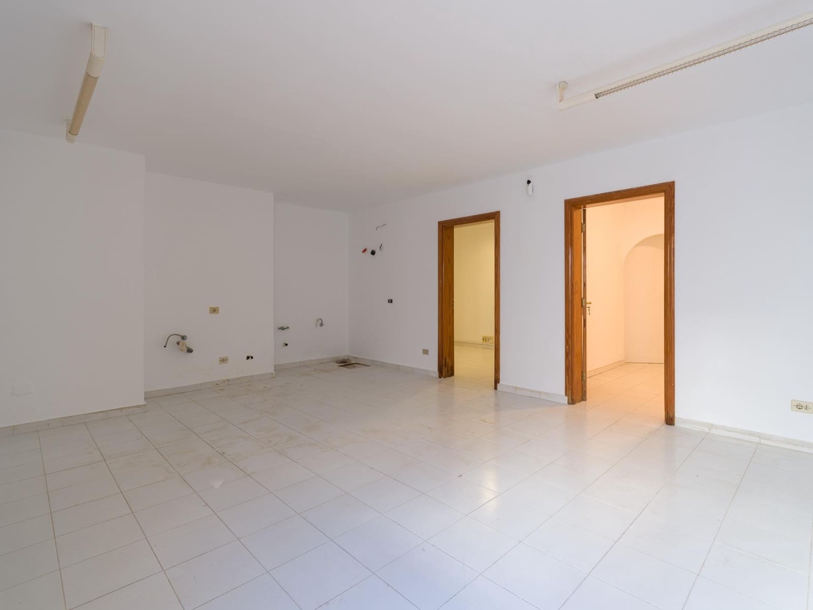 5 chambre Bungalow à vendre à Campo Internacional avec piscine - 775 000 € (Ref: 9488413)