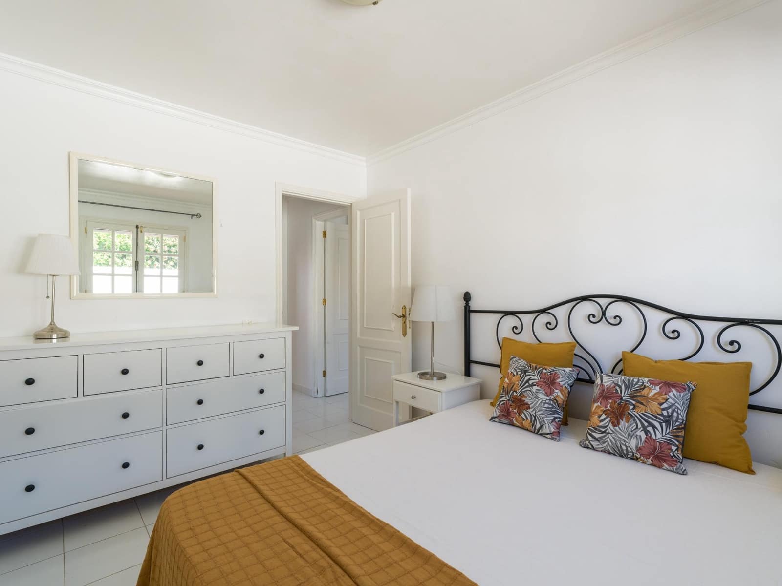 5 chambre Bungalow à vendre à Campo Internacional avec piscine - 775 000 € (Ref: 9488413)