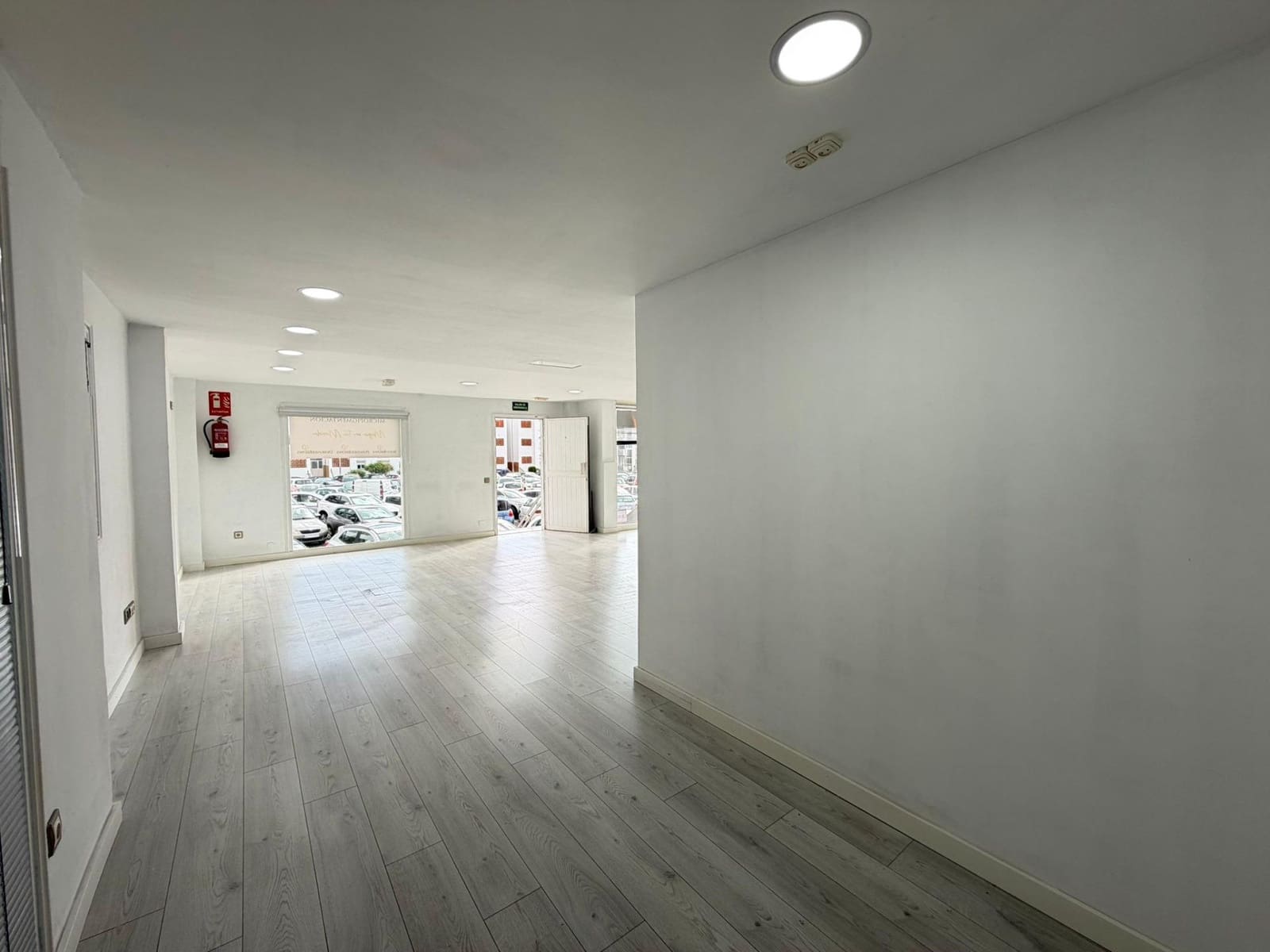 Local Comercial en San Bartolomé de Tirajana en venta - 145.000 € (Ref: 9543849)