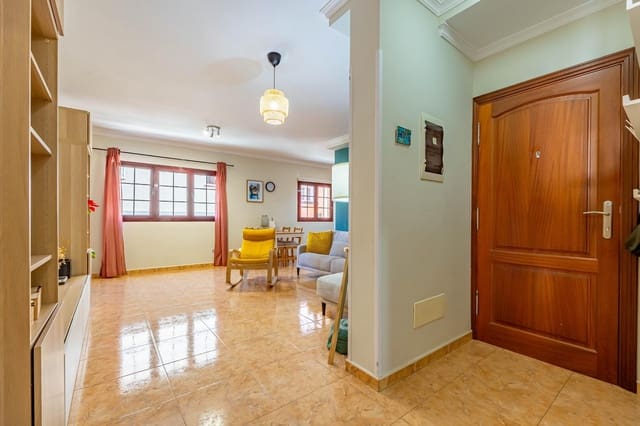 3 chambre Appartement à vendre à Santa Lucía de Tirajana avec garage - 199 500 € (Ref: 9630311)