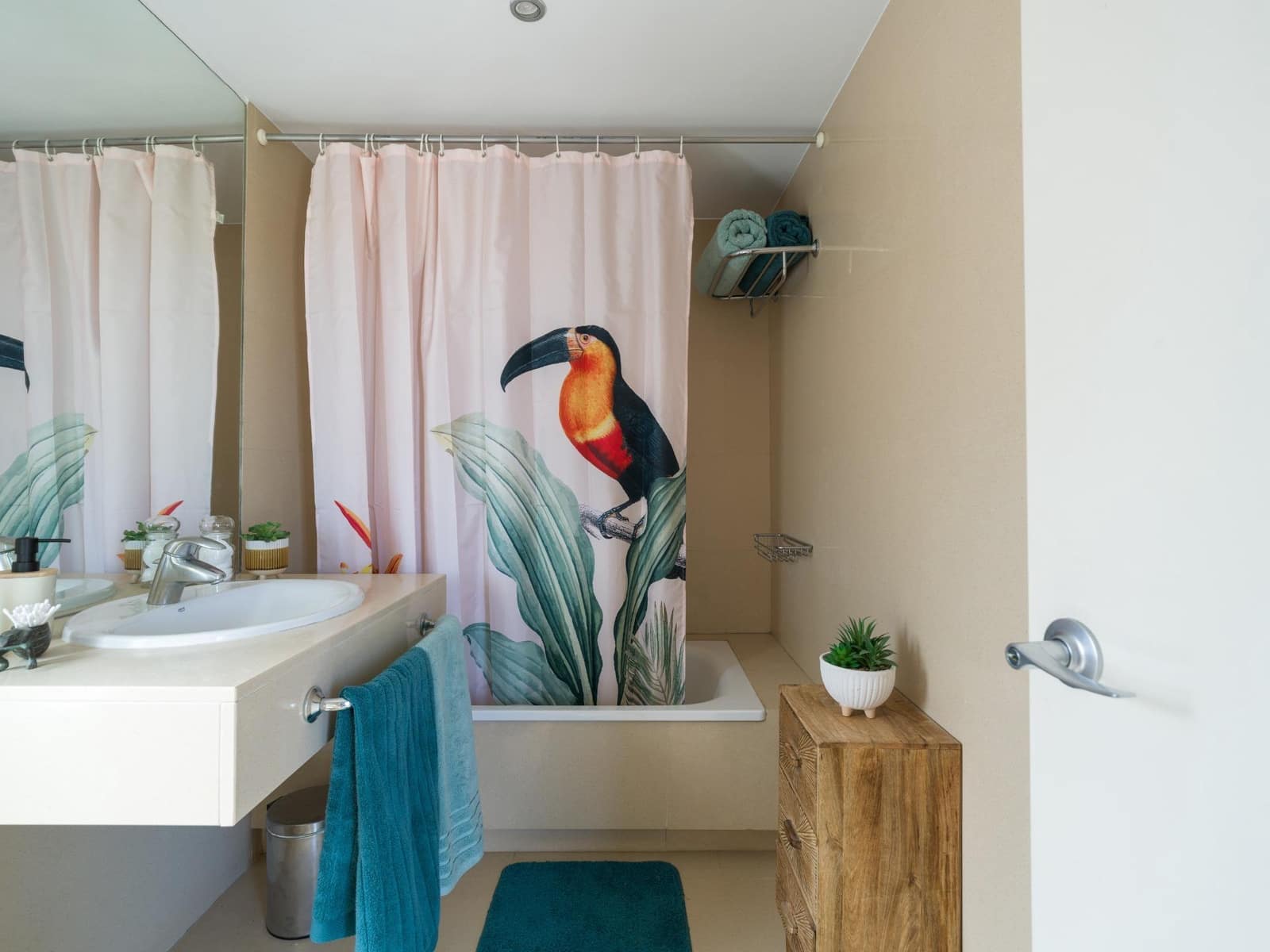 2 bedroom Villa for rent in Salobre Golf with pool garage - € 2,500 (Ref: 9773297)