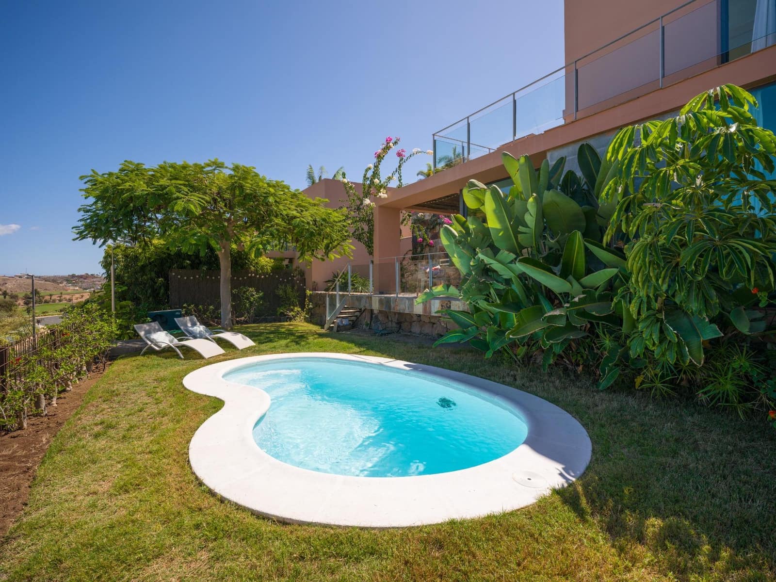 2 bedroom Villa for rent in Salobre Golf with pool garage - € 2,500 (Ref: 9773297)