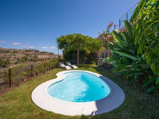 2 sypialnia Willa do wynajęcia w Salobre Golf, San Bartolomé de Tirajana z basenem garażem - 2 500 € (Ref: 9773297)