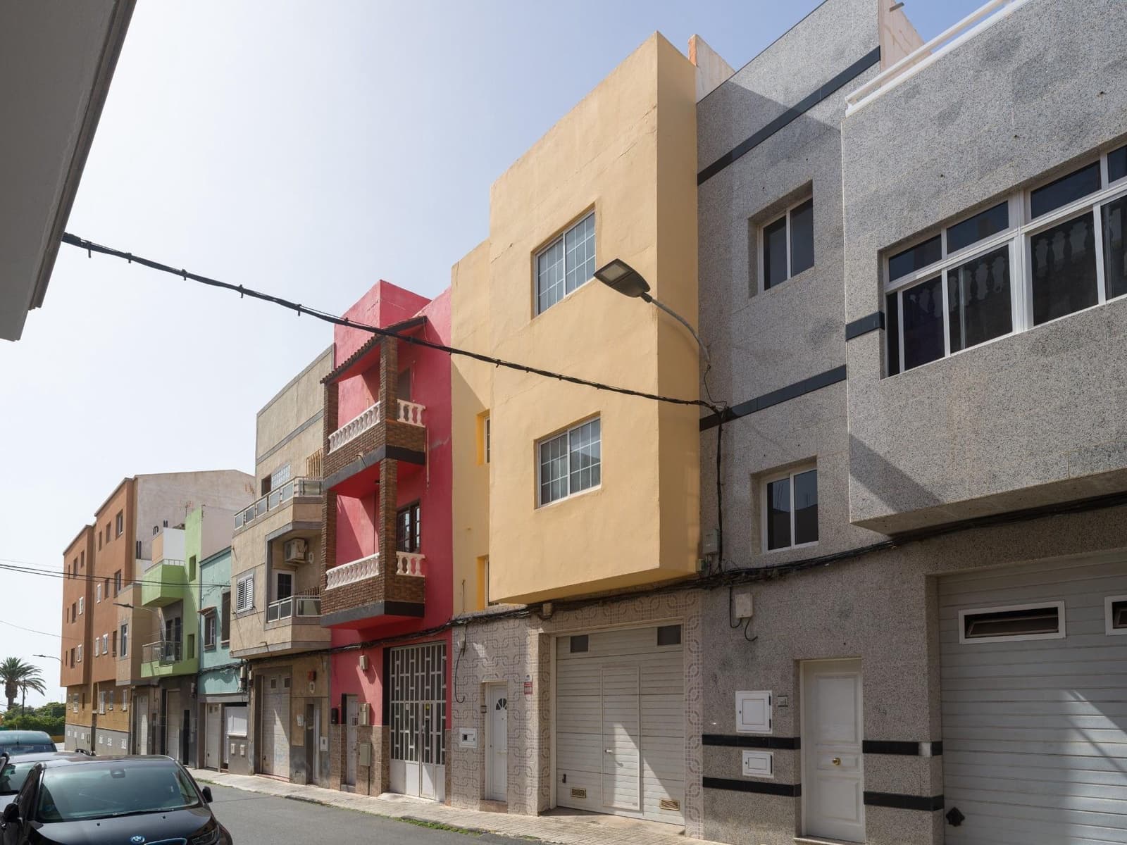 5 bedroom Terraced Villa for sale in Santa Lucia de Tirajana with garage - € 399,000 (Ref: 9799495)