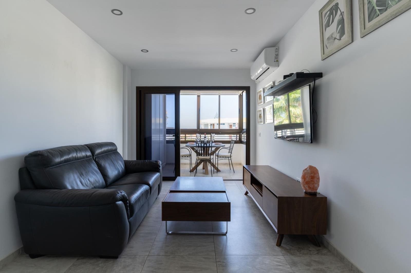 1 bedroom Apartment for sale in Playa del Ingles with pool - € 299,000 (Ref: 9839535)