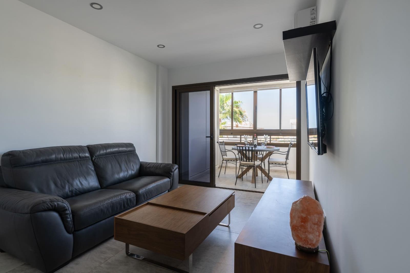 1 bedroom Apartment for sale in Playa del Ingles with pool - € 299,000 (Ref: 9839535)