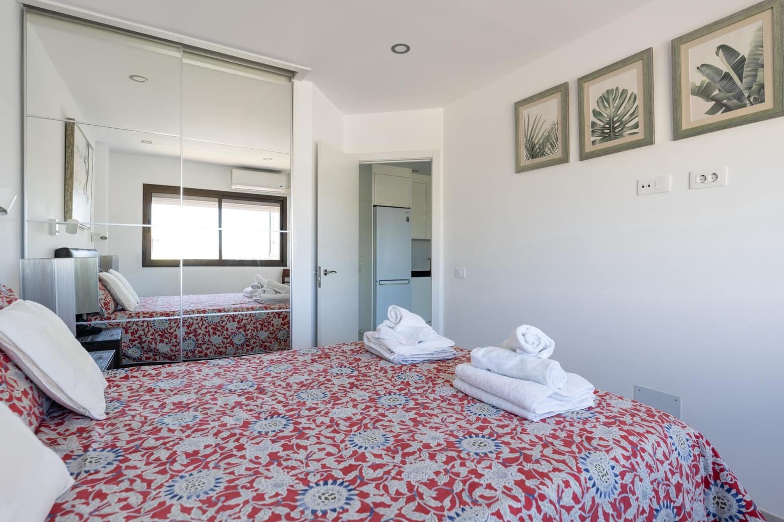 1 bedroom Apartment for sale in Playa del Ingles with pool - € 299,000 (Ref: 9839535)