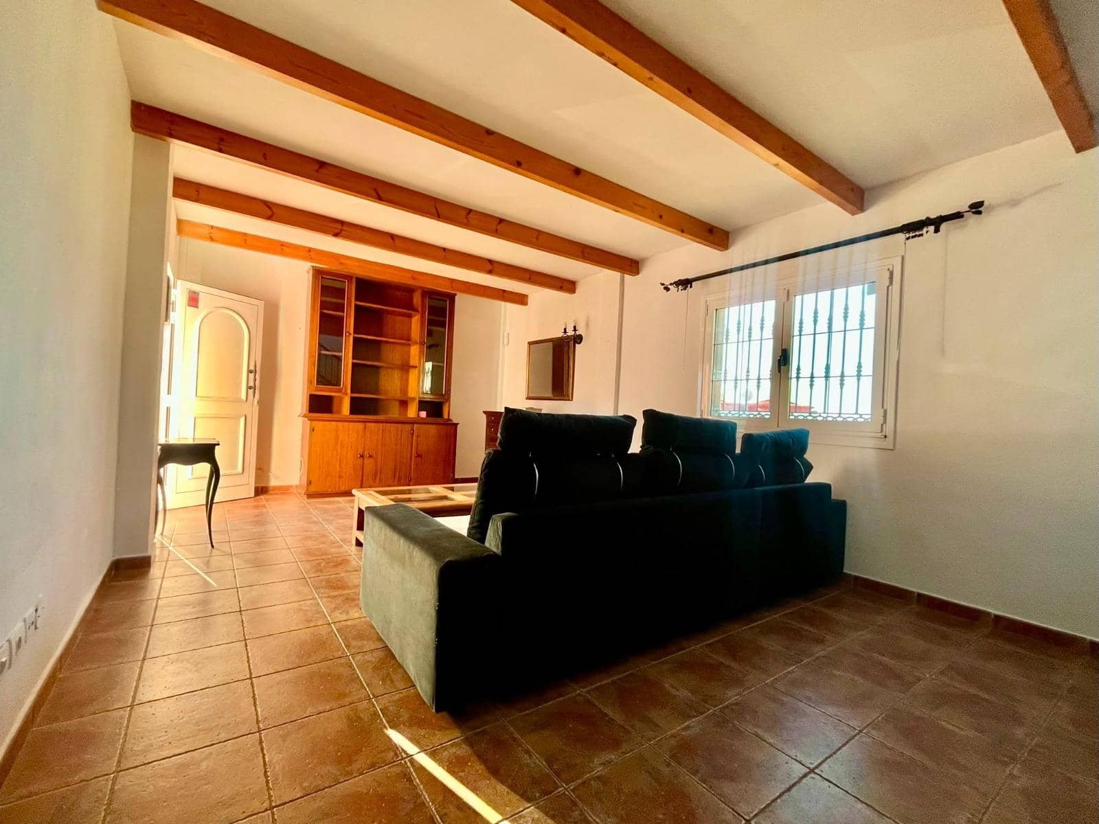 1 bedroom Bungalow for rent in Montana la Data with garage - € 1,450 (Ref: 9896253)