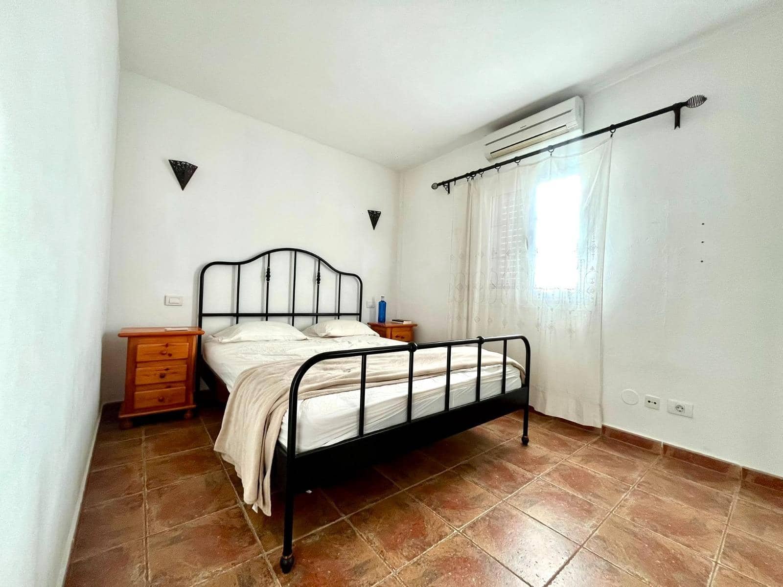 1 bedroom Bungalow for rent in Montana la Data with garage - € 1,450 (Ref: 9896253)