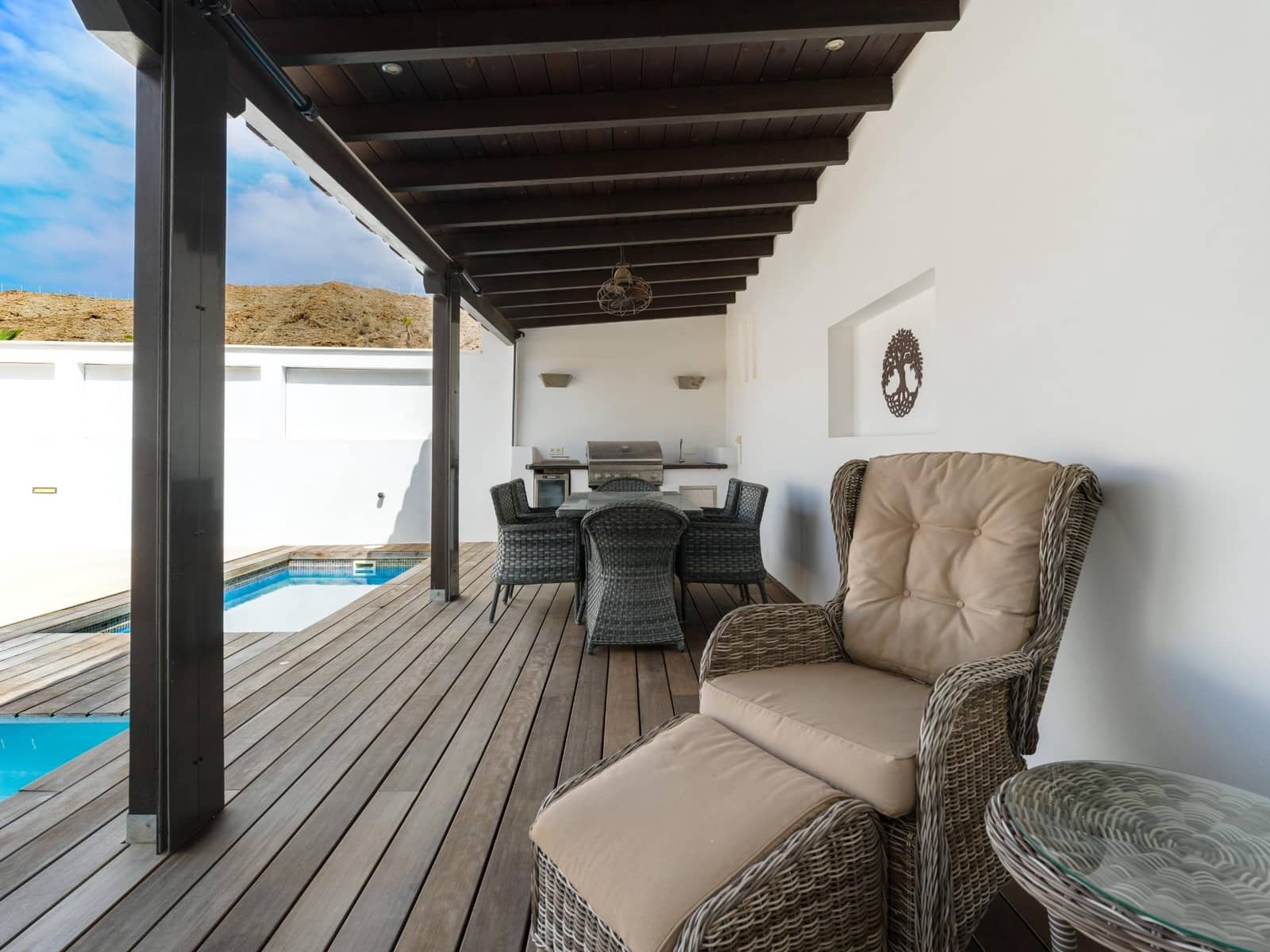 3 bedroom Villa for sale in Tauro with pool garage - € 820,000 (Ref: 9924760)