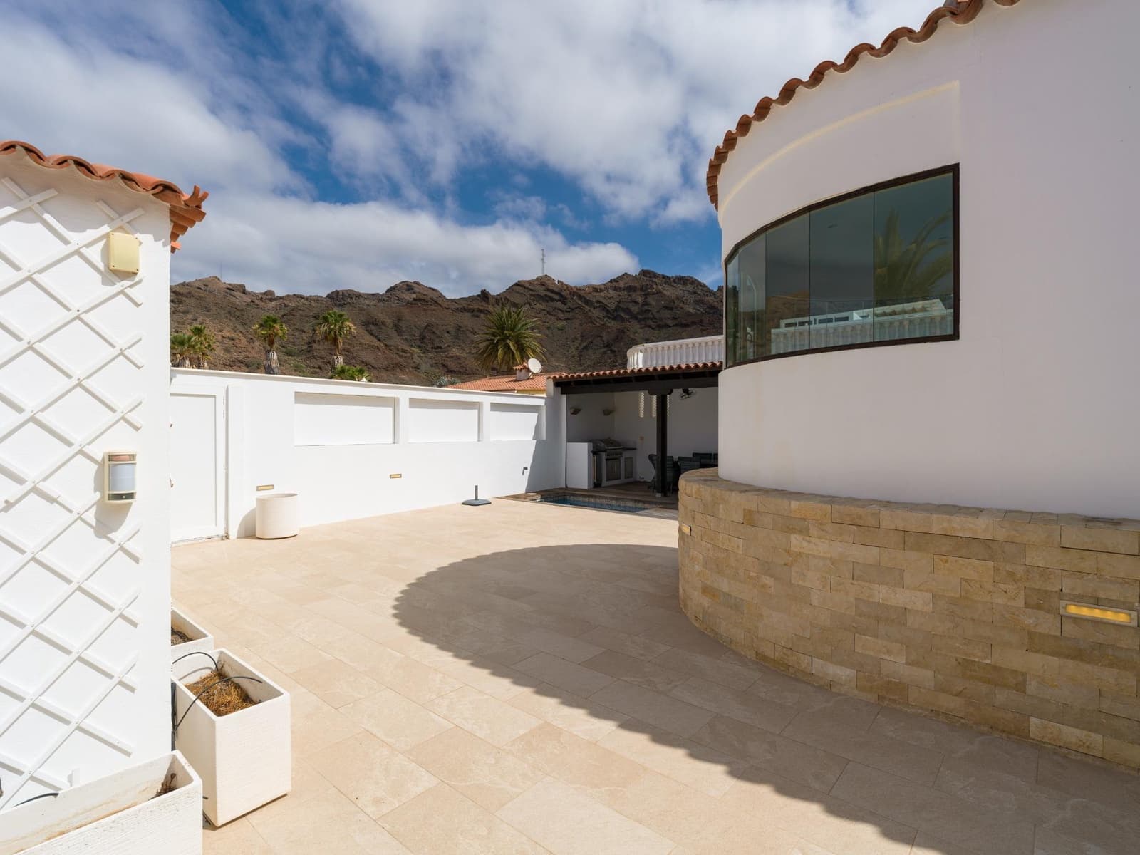 3 bedroom Villa for sale in Tauro with pool garage - € 820,000 (Ref: 9924760)