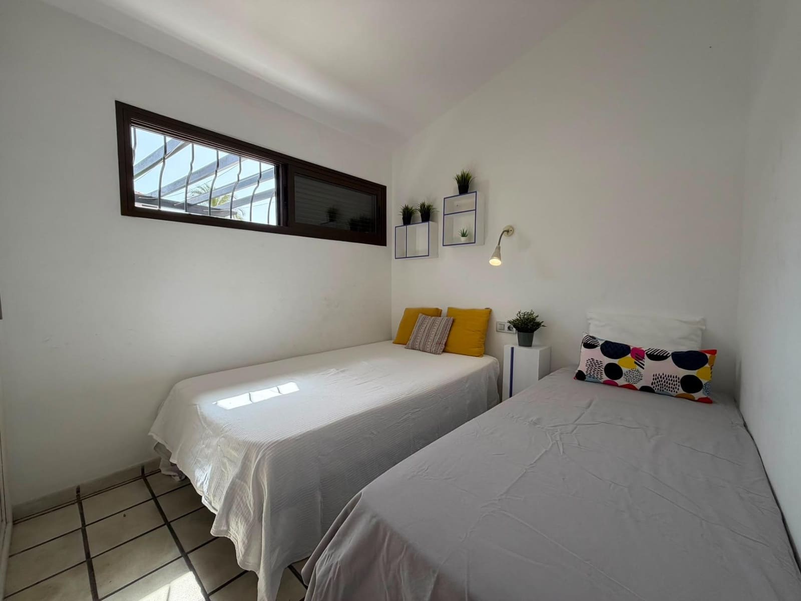 2 bedroom Bungalow for rent in Playa del Ingles with pool garage - € 1,500 (Ref: 9958135)