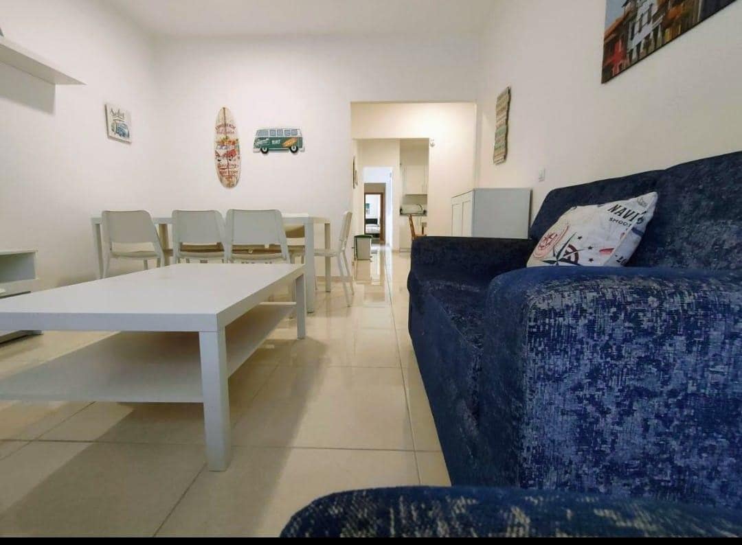 Piso de 4 habitaciones en Las Palmas de Gran Canaria en alquiler - 1.500 € (Ref: 9970799)