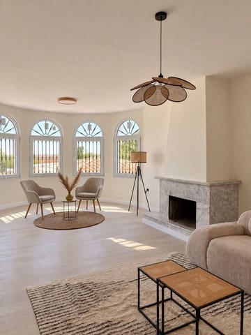 5 Zimmer Villa zu verkaufen in Arroyo de la Miel, Benalmádena mit Pool Garage - 950.000 € (Ref: 10085478)