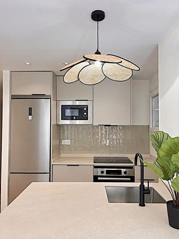3 bedroom Flat for sale in El Palo, Málaga city - € 420,000 (Ref: 10094179)