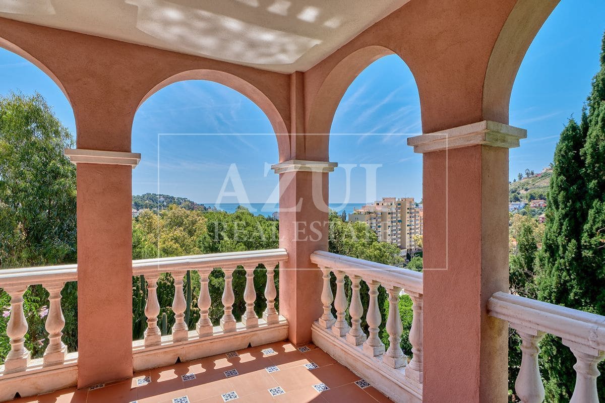 5 bedroom Villa for sale in Malaga city with pool garage - € 1,995,000 (Ref: 10118732)
