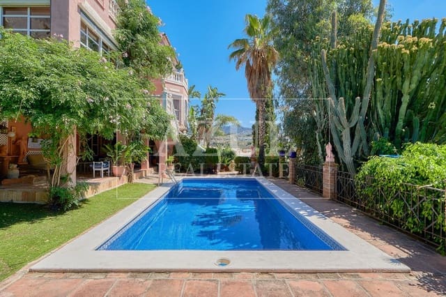 5 sovrum Villa till salu i El Limonar, Málaga stad med pool garage - 1 995 000 € (Ref: 10118732)