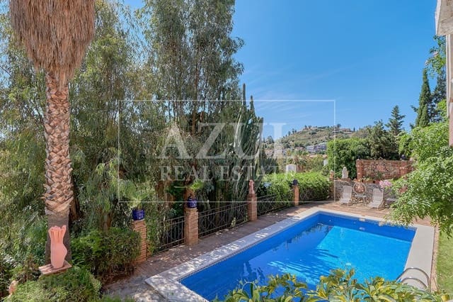 5 sovrum Villa till salu i El Limonar, Málaga stad med pool garage - 1 995 000 € (Ref: 10118732)