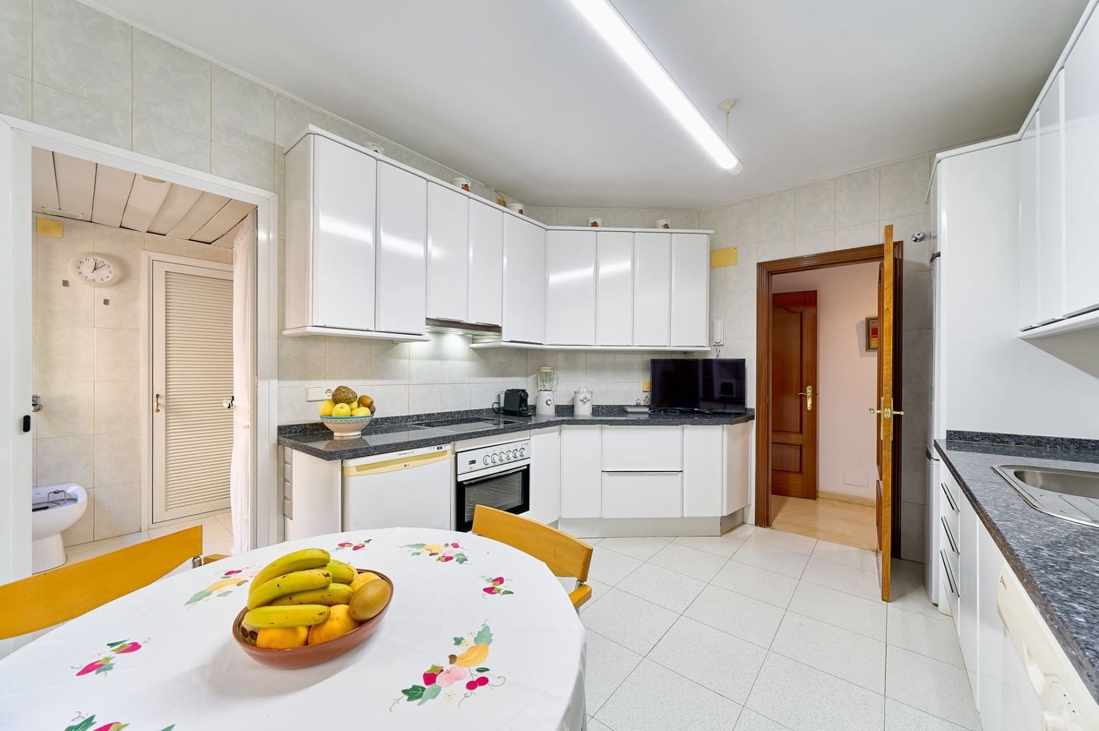 5 soverom Leilighet til salgs i Malaga by med svømmebasseng garasje - € 1 650 000 (Ref: 10131168)