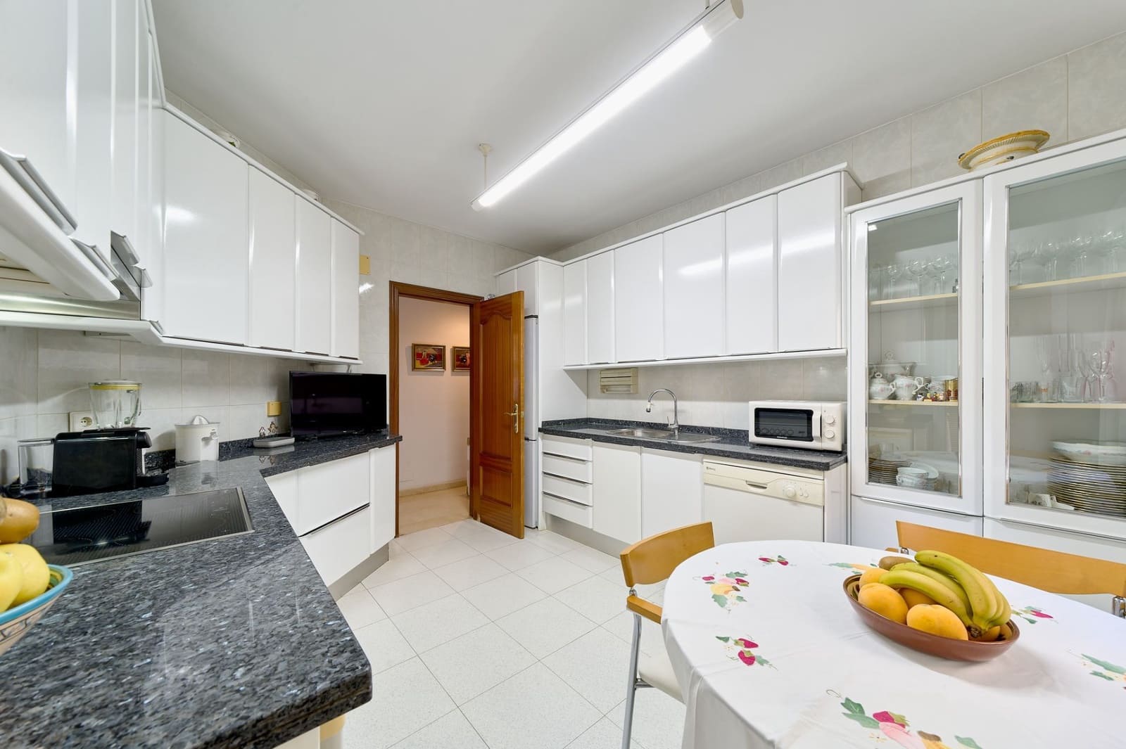5 soverom Leilighet til salgs i Malaga by med svømmebasseng garasje - € 1 650 000 (Ref: 10131168)