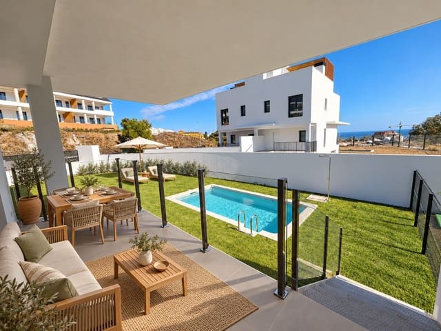 3 makuuhuone Paritalo myytävänä paikassa Benalmadena Costa, Benalmádena mukana uima-altaan 
autotalli - 998 000 € (Ref: 10157209)