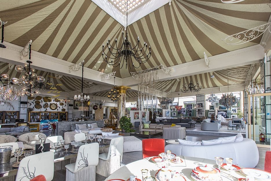 Erhverv til salg i Marbella - € 4.200.000 (Ref: 5669875)