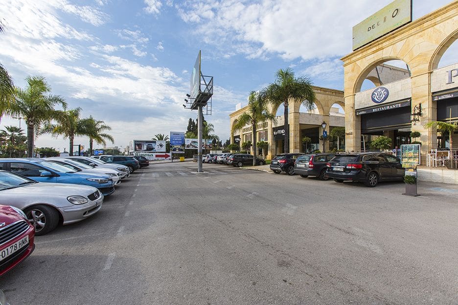 Erhverv til salg i Marbella - € 4.200.000 (Ref: 5669875)