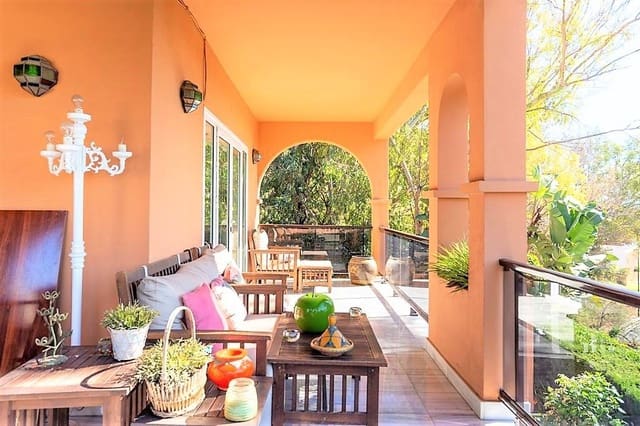 4 soverom Villa til salgs i El Candado, Málaga by med svømmebasseng garasje - € 1 280 000 (Ref: 7344670)