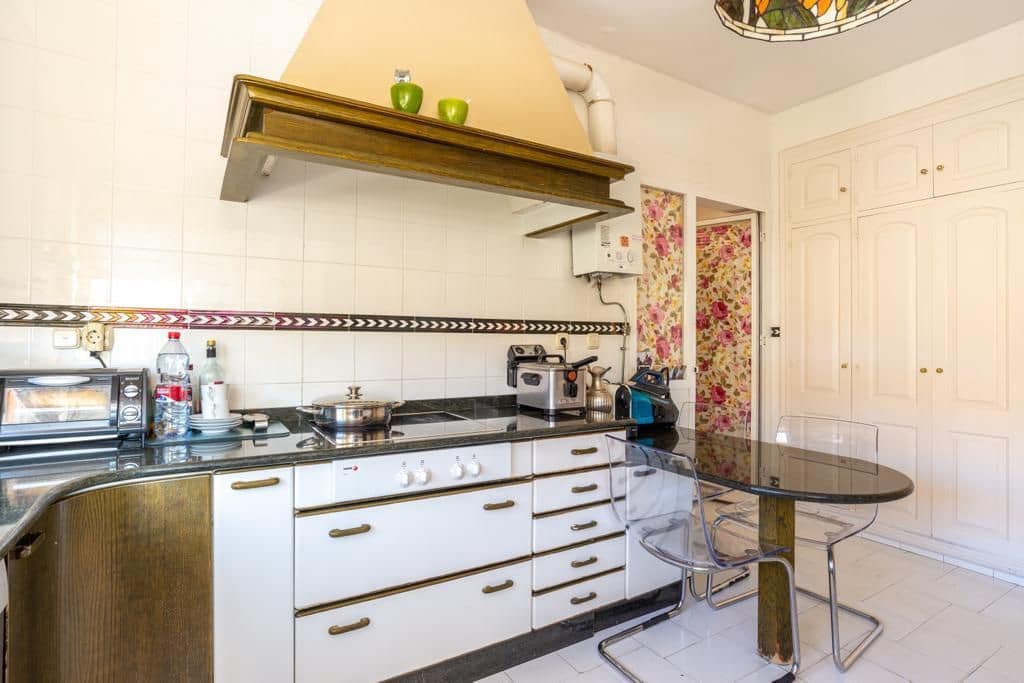 4 soverom Villa til salgs i Malaga by med svømmebasseng garasje - € 1 280 000 (Ref: 7344670)