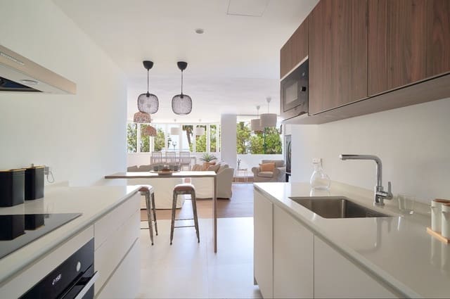 4 slaapkamer Flat te koop in El Limonar, Málaga stad met garage - € 1.175.000 (Ref: 8147657)