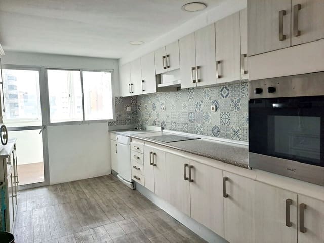 4 slaapkamer Flat te koop in La Malagueta, Málaga stad met garage - € 1.100.000 (Ref: 8763450)