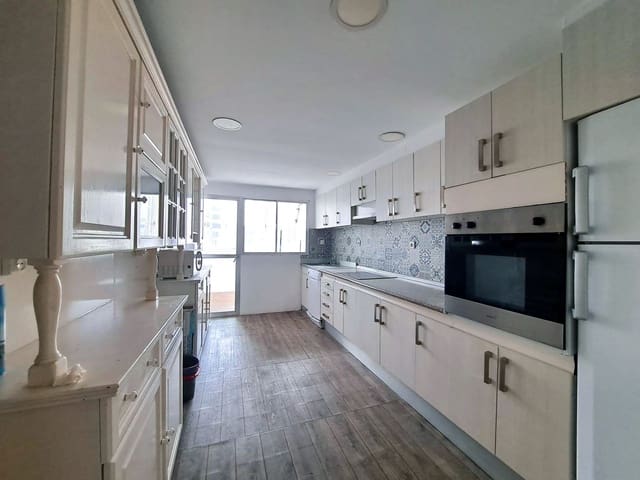 4 slaapkamer Flat te koop in La Malagueta, Málaga stad met garage - € 1.100.000 (Ref: 8763450)
