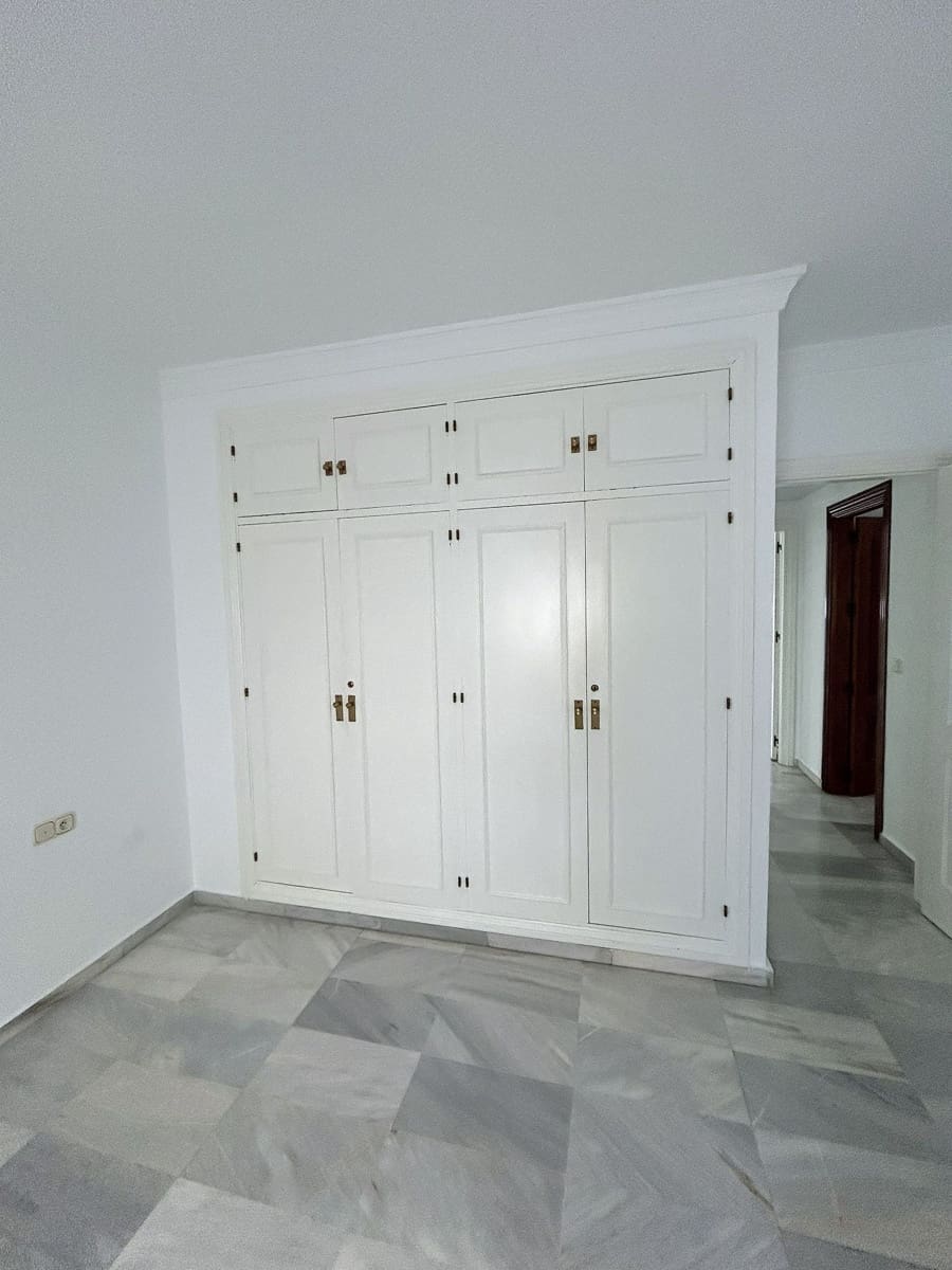 2 Zimmer Wohnung zu vermieten in Malaga Stadt - 1.800 € (Ref: 8783448)