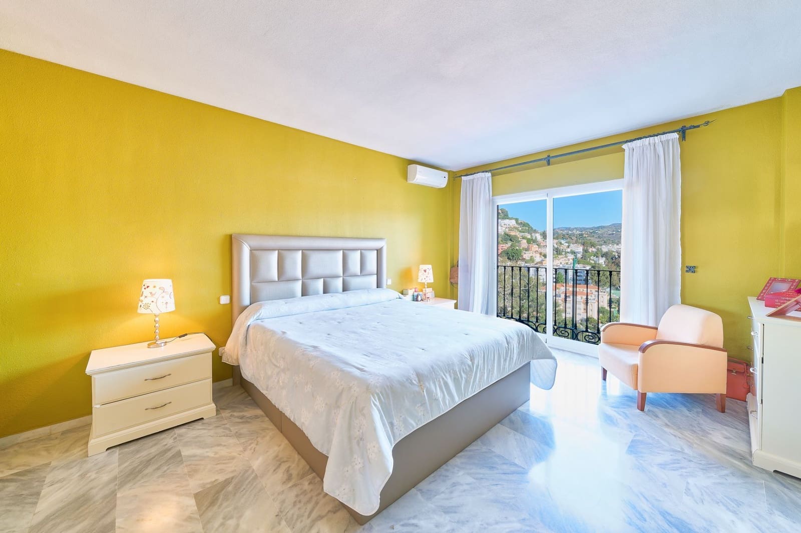 5 soveværelse Villa til salg i Malaga by med swimmingpool garage - € 1.380.000 (Ref: 8815461)