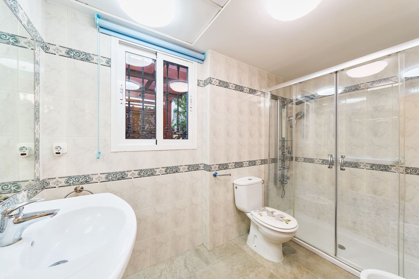 5 soveværelse Villa til salg i Malaga by med swimmingpool garage - € 1.380.000 (Ref: 8815461)