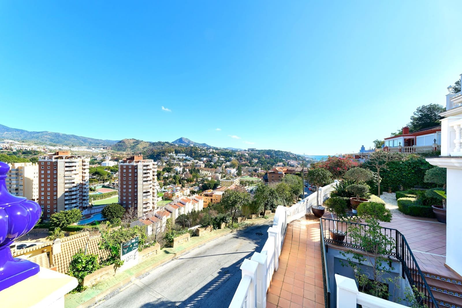 5 soveværelse Villa til salg i Malaga by med swimmingpool garage - € 1.380.000 (Ref: 8815461)